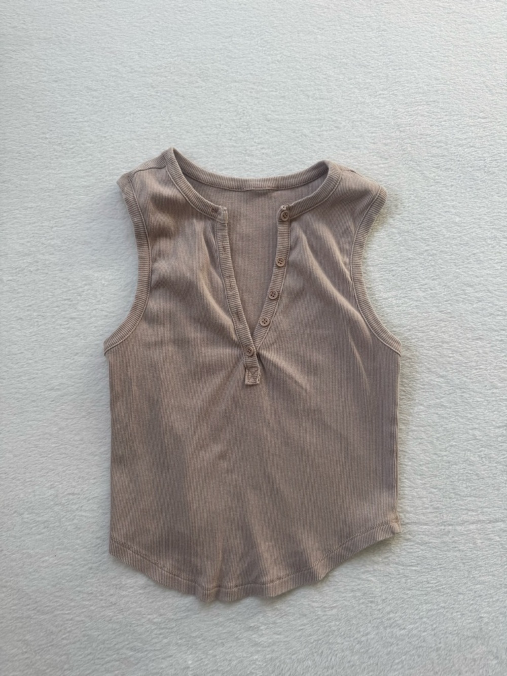 Sleeveless Ribbed Henley Tank Top - Taupe